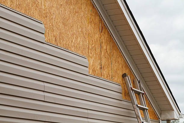 Professional Siding Contractor technician working in Rockwell, NC